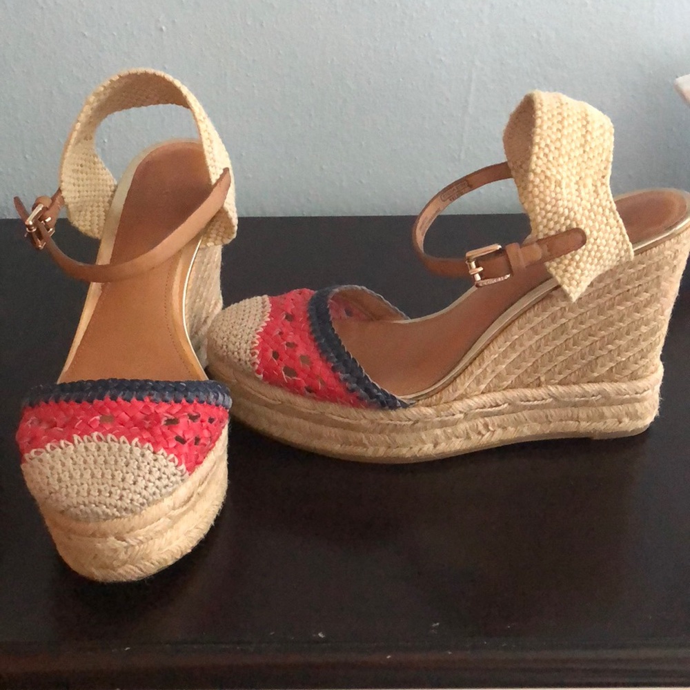 Coach crochet wedges-Feline